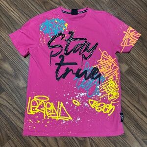 Switch * Remarkable * Woman Tee Size Large. STAY TRUE